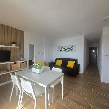 Comodoro 305b Apartament