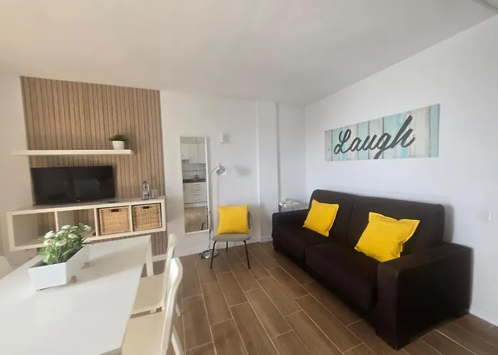 Apartament Comodoro 305b *