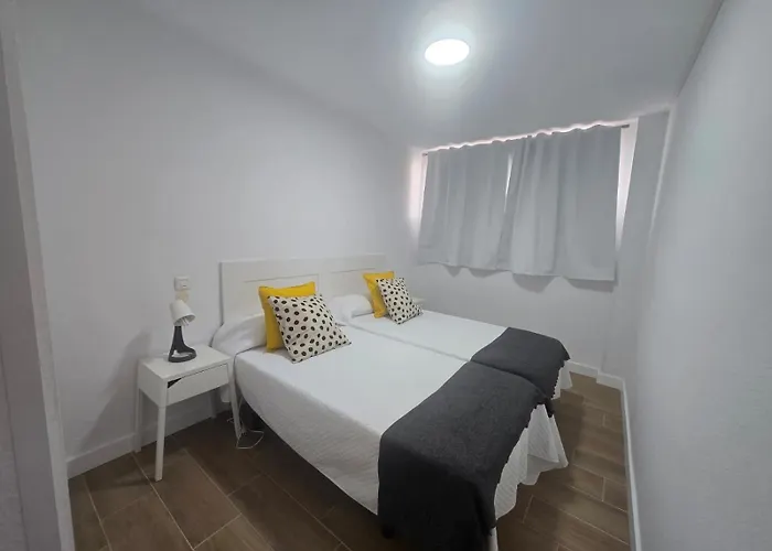 Comodoro 305b 公寓 *